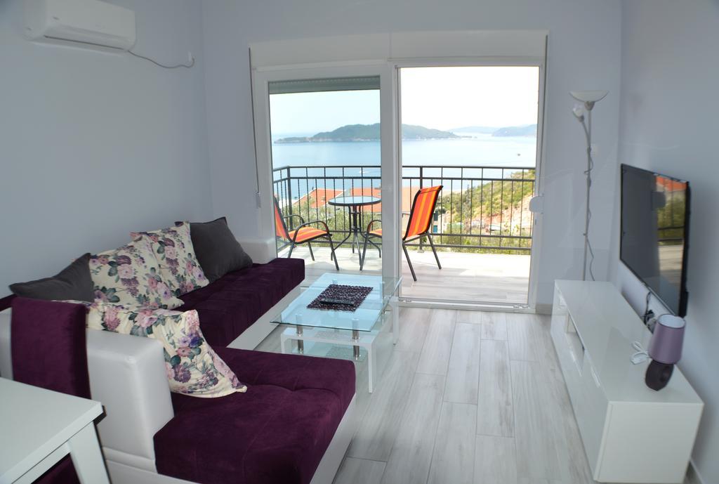 Apartments Mm Sveti Stefan Bagian luar foto